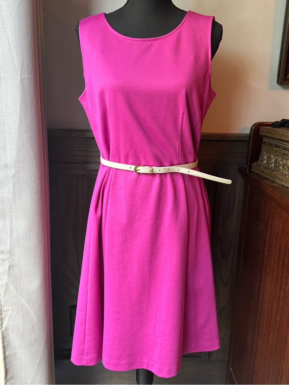 212 Collection Sleeveless Fuchsia Dress with Cream Belt NWT medium